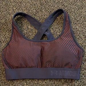 Under Armour Size Small Sports Bra